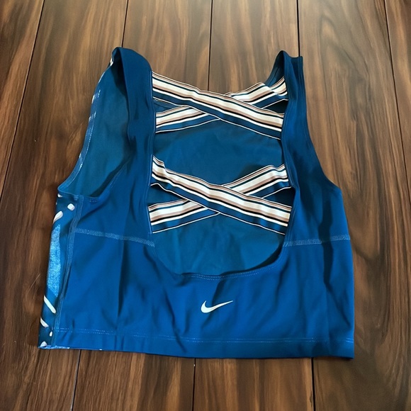 Nike tank - Picture 2 of 3
